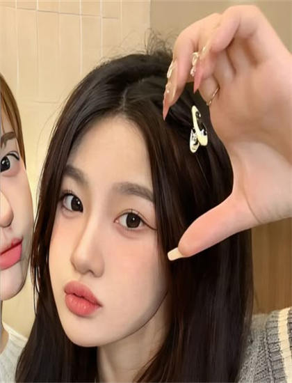 《查出绝症后，我创飞全世界》独家揭秘：宗教的思想内涵与象征意义 展现影视工作者的专业精神