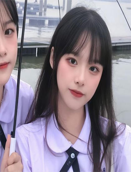 文化研究：电影《九命湿逼》如何展现色彩的运用技巧与情绪传达 思考文化传承与创新的路径